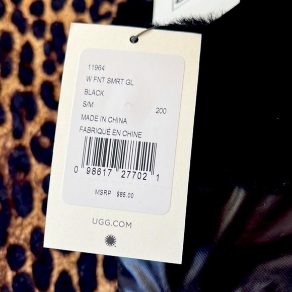 Brand New UGG Water Resistant Smart Touchscreen Black Gloves w/ Genuine Leather - Picture 11 of 16